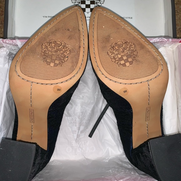 Vince Camuto Heels - Picture 3 of 5
